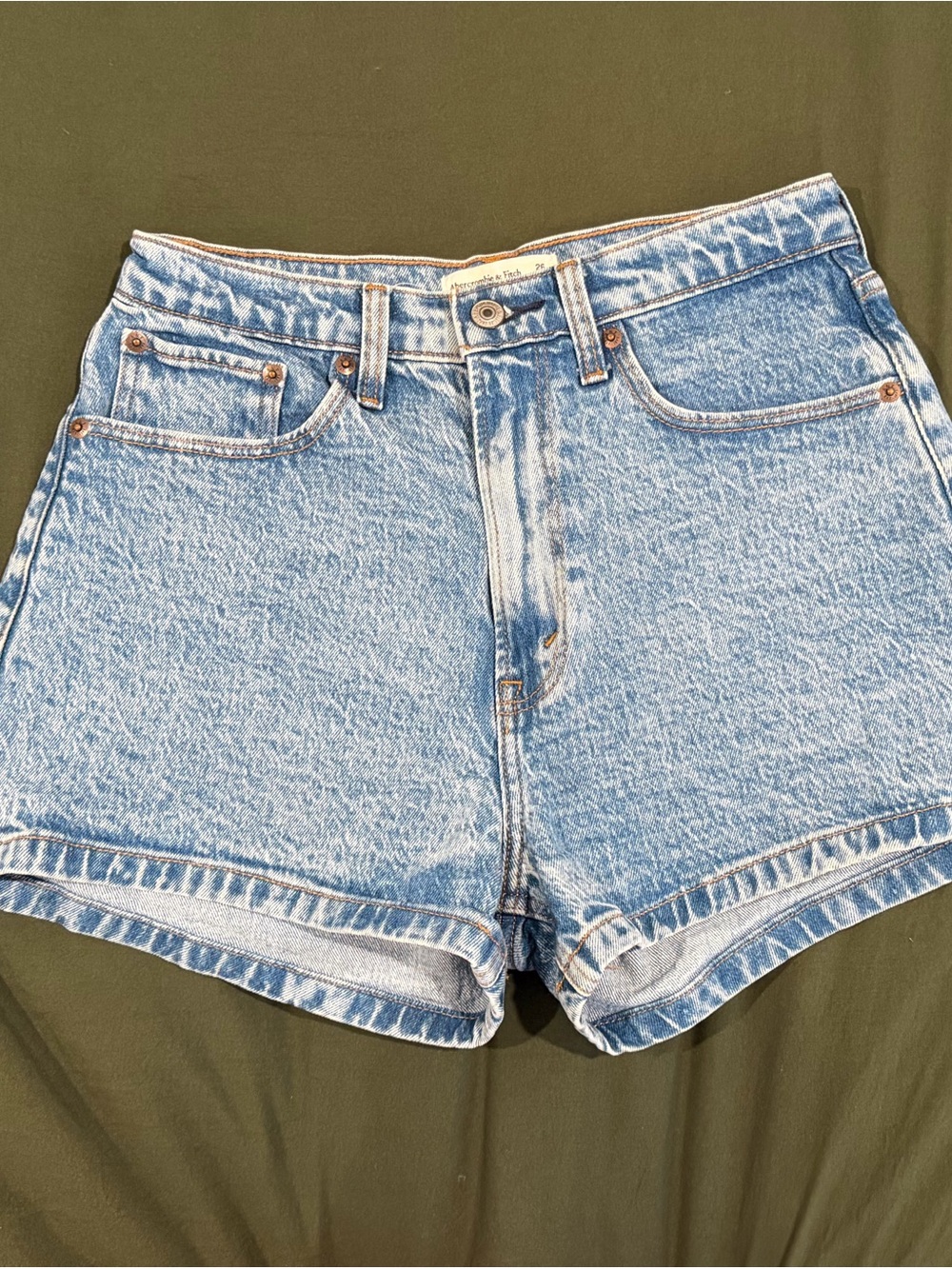Light Wash Jean Shorts Curve Love